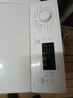 Pračka Elektrolux 6kg 1000ot - 2