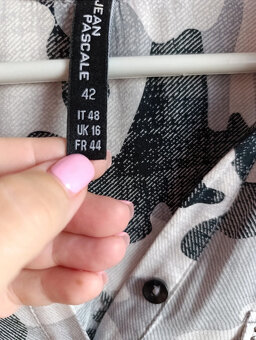 Halenka maskáčová - 2