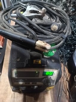 Prodám profesionální svářečku Inventor esab arc201i - 2