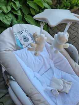 Dětská jídelní židlička - 2