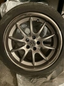 pirelli 225/45/R17 - 2