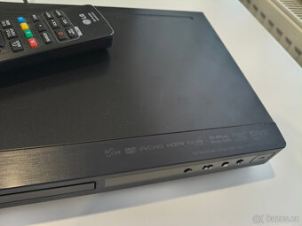 LG BD660 Blu-ray DVD a CD player - 2