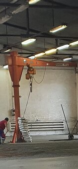 Otočný sloupový jeřáb MEZ OSŽ (7375) - 2