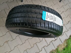 1ks pneu 215/70r15C - 2