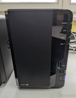 Synology DS218+ (6GB RAM) + expanze DX513 + 2x 3TB HDD - 2