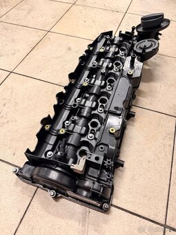 Víko motoru BMW N57 - 2