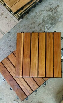 Teakové terasové zahradní dlaždice 30x30x2,5 cm olejované - 2