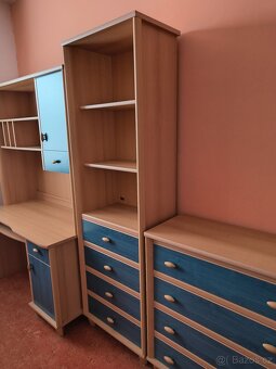 Knihovna s šuplíky - 2