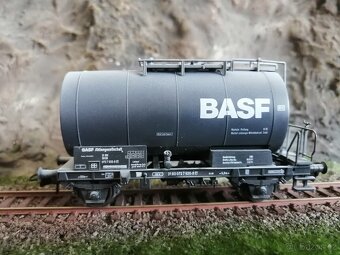 Roco cisterny Basf - 2