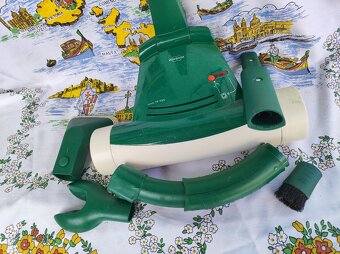 ČISTIČ KOBERCŮ VORWERK - 2