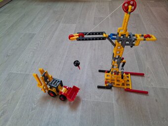 Prodám stavebnici Roto Maxi Build 9v1, jeřáb, bagr... - 2