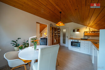 Prodej rodinného domu, 280 m², Rožnov pod Radhoštěm - 2