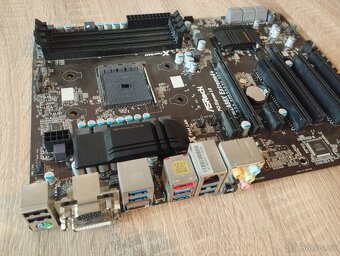 ASRock FMA88X Extreme4+ - 2