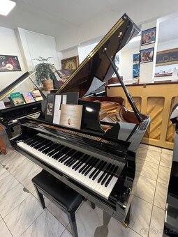 Klavír ESSEX mod EGP 173 Steinway & Sons se zárukou 5 let. - 2