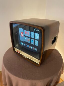 Tesla Ametyst Multimediálne centrum v retro štýle - 2