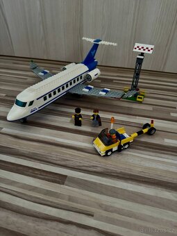 LEGO City 3181 dopravní letadlo - 2