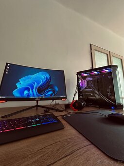 Výkonný PC na hry / práci + monitor + příslušenství - 2