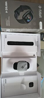 Chytré hodinky FitBit versa 4 - 2