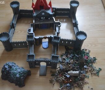 Simba Superplay hrad Falcon + jeden hrad navíc - 2