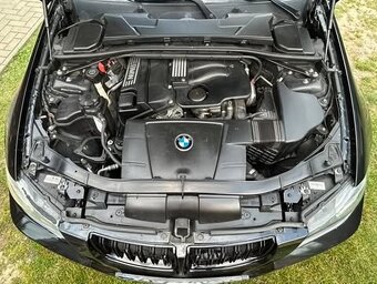 Bmw E90 320i - 2