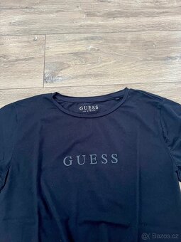 Krasne tričko Guess - 2