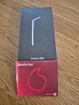 Samsung galaxy S25 256Gb
 - 2