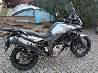 Suzuki DL-650A VStrom - 2