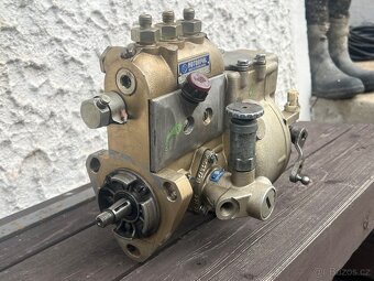 Vstřikovací čerpadlo 2441 pro motory 4701 - 2