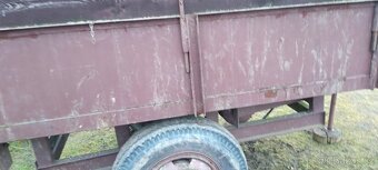 sklápěcí vlek - 2