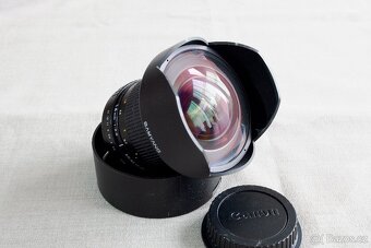 Samyang 14 mm f/2,8 ED AS IF UMC pro Canon EF - 2