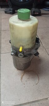 Škoda Fabia 2 - servo TRW 6R0423156 - 2