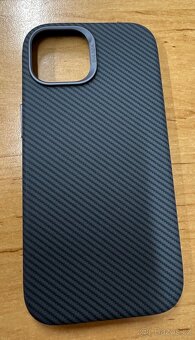 Nový kryt pro Iphone 15 - 2