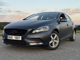 Volvo V40 T2 88kw 1.6 benzín manuál - 2