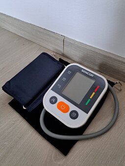 Digitální tlakoměr Sencor - 2