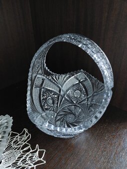 Porcelán a broušené sklo - 2