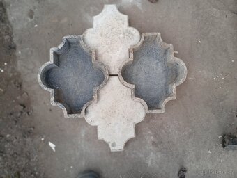 formy na dlažbu - 2