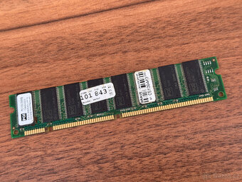 256MB SDRAM PC133 RAM PQI do stolního počítače - 2