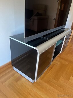 Stolek pod TV - 2