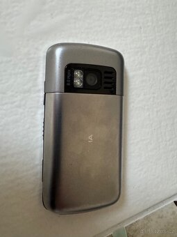 Nokia c6-01 top stav - 2