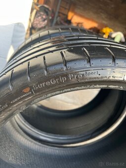 245/30 zr19 - 2