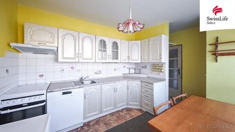 Prodej rodinného domu 240 m2, Pardubice - 2