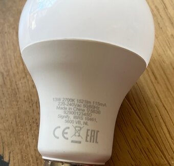 LED Žárovky Philips - 2700K, 13W (100W), 12 ks, jako nové - 2