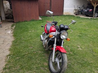Honda NTV 650 Hawk GT - 2