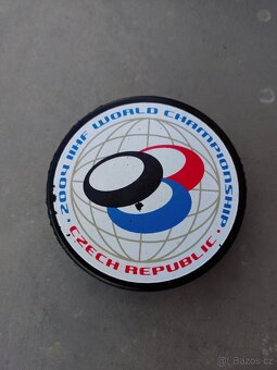 Puk z MS v hokeji 2004 v České republice - 2
