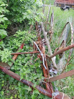 Obraceč a nahrabovač sena - 2