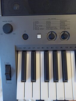Keyboard Yamaha PSR-E443 - 2