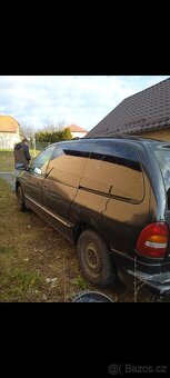 Prodám Chrysler Voyager rok 99 nafta - 2