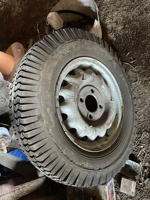 prodám nebo koupit tuto pneu 16 palců - 2