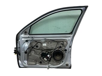 Pravé přední dveře stříbrná metalíza LA7W Škoda Octavia 2 08 - 2