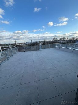 Pronájem novostavba bytu 2+kk 45m² + terasa 66m² + balkon - 2